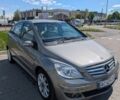 Сірий Мерседес Б-клас, об'ємом двигуна 1.99 л та пробігом 206 тис. км за 7000 $, фото 4 на Automoto.ua