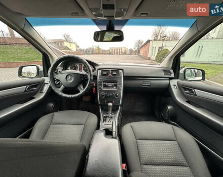 Серый Мерседес Б-класс, объемом двигателя 1.7 л и пробегом 237 тыс. км за 6600 $, фото 29 на Automoto.ua