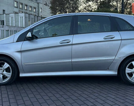 Серый Мерседес Б-класс, объемом двигателя 1.7 л и пробегом 237 тыс. км за 6999 $, фото 16 на Automoto.ua