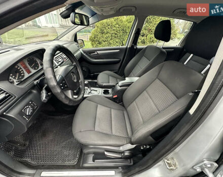 Серый Мерседес Б-класс, объемом двигателя 1.7 л и пробегом 237 тыс. км за 6600 $, фото 13 на Automoto.ua