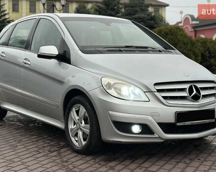 Серый Мерседес Б-класс, объемом двигателя 1.7 л и пробегом 237 тыс. км за 6600 $, фото 6 на Automoto.ua
