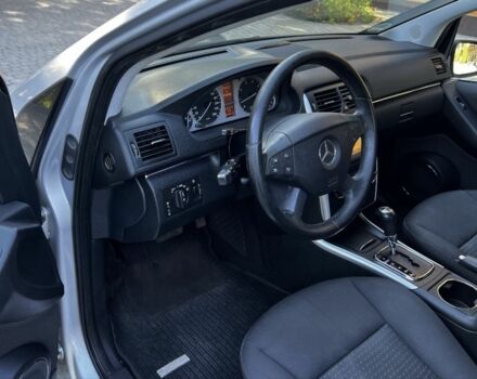 Серый Мерседес Б-класс, объемом двигателя 1.7 л и пробегом 217 тыс. км за 7900 $, фото 8 на Automoto.ua