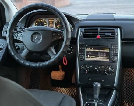 Серый Мерседес Б-класс, объемом двигателя 1.7 л и пробегом 237 тыс. км за 6700 $, фото 13 на Automoto.ua