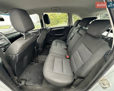 Серый Мерседес Б-класс, объемом двигателя 1.7 л и пробегом 237 тыс. км за 6600 $, фото 16 на Automoto.ua