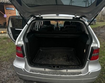 Сірий Мерседес Б-клас, об'ємом двигуна 2 л та пробігом 300 тис. км за 5500 $, фото 4 на Automoto.ua