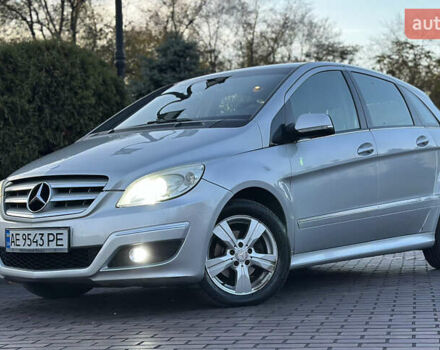 Серый Мерседес Б-класс, объемом двигателя 1.7 л и пробегом 237 тыс. км за 6999 $, фото 3 на Automoto.ua