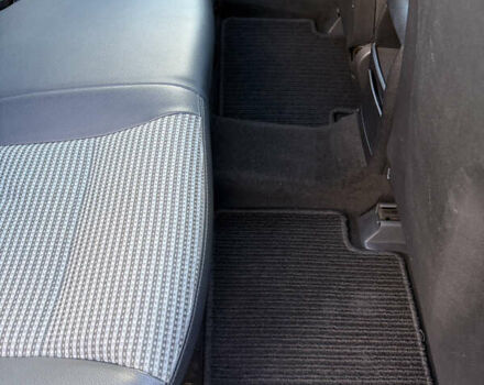 Серый Мерседес Б-класс, объемом двигателя 1.99 л и пробегом 288 тыс. км за 7000 $, фото 83 на Automoto.ua