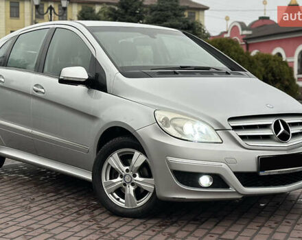Серый Мерседес Б-класс, объемом двигателя 1.7 л и пробегом 237 тыс. км за 6600 $, фото 5 на Automoto.ua