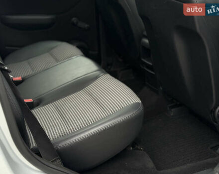 Сірий Мерседес Б-клас, об'ємом двигуна 2 л та пробігом 253 тис. км за 6900 $, фото 15 на Automoto.ua