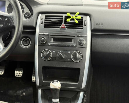Сірий Мерседес Б-клас, об'ємом двигуна 2 л та пробігом 253 тис. км за 6900 $, фото 20 на Automoto.ua