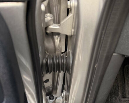 Серый Мерседес Б-класс, объемом двигателя 1.99 л и пробегом 288 тыс. км за 7000 $, фото 102 на Automoto.ua