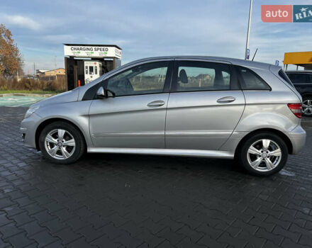 Серый Мерседес Б-класс, объемом двигателя 1.7 л и пробегом 217 тыс. км за 6900 $, фото 5 на Automoto.ua