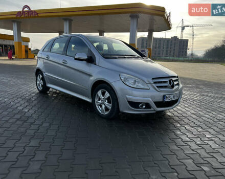 Серый Мерседес Б-класс, объемом двигателя 1.7 л и пробегом 217 тыс. км за 6900 $, фото 1 на Automoto.ua