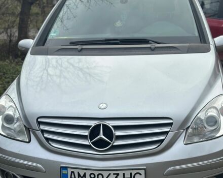 Сірий Мерседес Б-клас, об'ємом двигуна 2 л та пробігом 300 тис. км за 5500 $, фото 1 на Automoto.ua