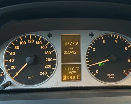 Серый Мерседес Б-класс, объемом двигателя 1.7 л и пробегом 237 тыс. км за 6700 $, фото 16 на Automoto.ua