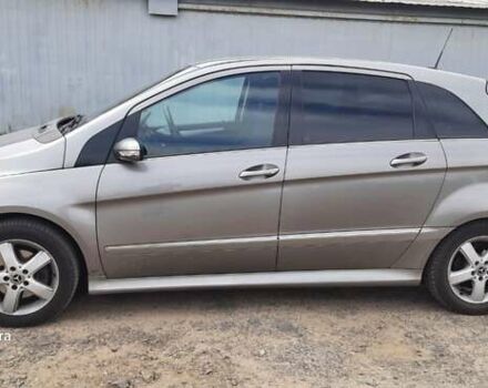 Серый Мерседес Б-класс, объемом двигателя 1.99 л и пробегом 281 тыс. км за 6600 $, фото 1 на Automoto.ua