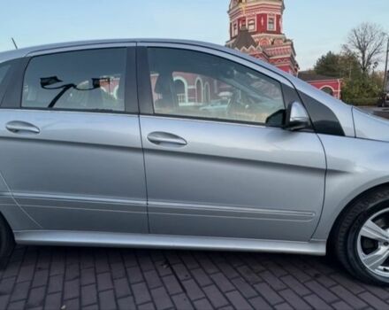 Серый Мерседес Б-класс, объемом двигателя 1.7 л и пробегом 237 тыс. км за 6700 $, фото 3 на Automoto.ua