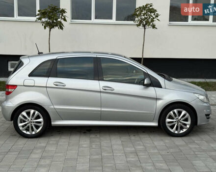 Серый Мерседес Б-класс, объемом двигателя 1.7 л и пробегом 172 тыс. км за 7999 $, фото 3 на Automoto.ua