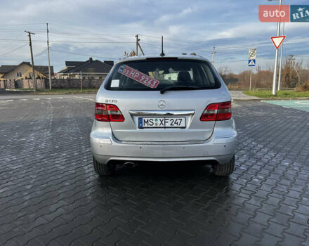 Серый Мерседес Б-класс, объемом двигателя 1.7 л и пробегом 217 тыс. км за 6900 $, фото 7 на Automoto.ua