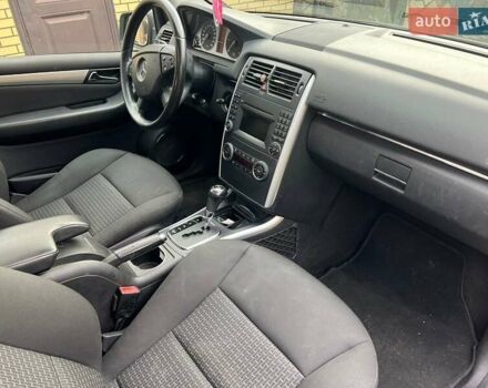 Серый Мерседес Б-класс, объемом двигателя 2.03 л и пробегом 240 тыс. км за 8700 $, фото 6 на Automoto.ua