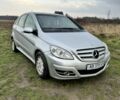 Сірий Мерседес Б-клас, об'ємом двигуна 2 л та пробігом 227 тис. км за 6000 $, фото 1 на Automoto.ua