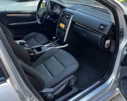 Серый Мерседес Б-класс, объемом двигателя 1.7 л и пробегом 217 тыс. км за 7900 $, фото 9 на Automoto.ua