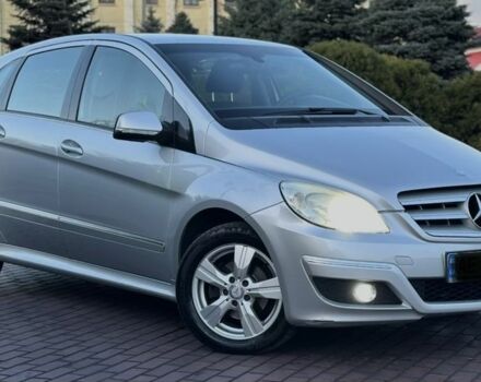 Серый Мерседес Б-класс, объемом двигателя 1.7 л и пробегом 237 тыс. км за 6700 $, фото 2 на Automoto.ua