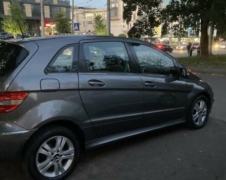 Сірий Мерседес Б-клас, об'ємом двигуна 2.03 л та пробігом 270 тис. км за 7700 $, фото 2 на Automoto.ua