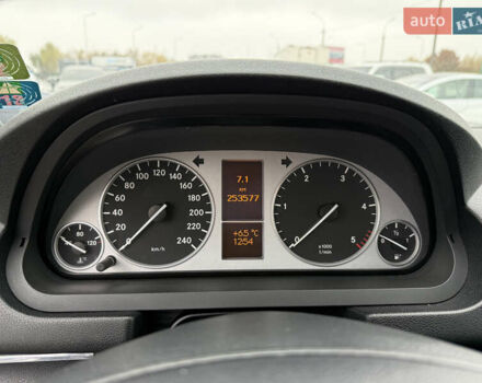 Сірий Мерседес Б-клас, об'ємом двигуна 2 л та пробігом 253 тис. км за 6900 $, фото 28 на Automoto.ua