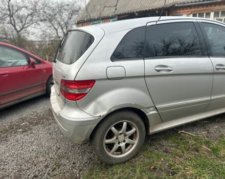 Сірий Мерседес Б-клас, об'ємом двигуна 2 л та пробігом 300 тис. км за 5500 $, фото 2 на Automoto.ua