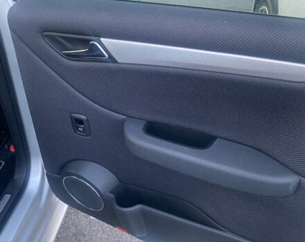 Серый Мерседес Б-класс, объемом двигателя 2.03 л и пробегом 144 тыс. км за 6750 $, фото 30 на Automoto.ua