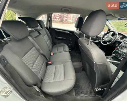 Серый Мерседес Б-класс, объемом двигателя 1.7 л и пробегом 237 тыс. км за 6600 $, фото 19 на Automoto.ua