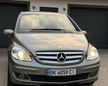 Серый Мерседес Б-класс, объемом двигателя 1.99 л и пробегом 288 тыс. км за 7000 $, фото 31 на Automoto.ua