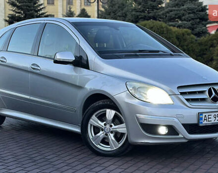Серый Мерседес Б-класс, объемом двигателя 1.7 л и пробегом 237 тыс. км за 6999 $, фото 8 на Automoto.ua