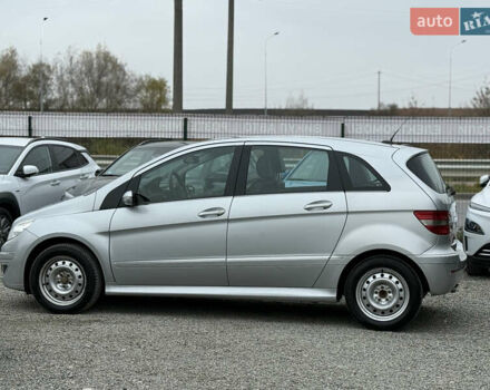 Сірий Мерседес Б-клас, об'ємом двигуна 2 л та пробігом 253 тис. км за 6900 $, фото 9 на Automoto.ua