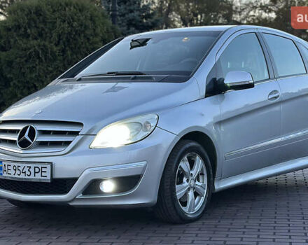 Серый Мерседес Б-класс, объемом двигателя 1.7 л и пробегом 237 тыс. км за 6999 $, фото 4 на Automoto.ua