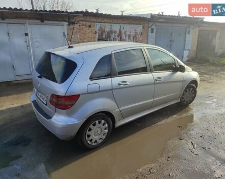 Серый Мерседес Б-класс, объемом двигателя 1.5 л и пробегом 208 тыс. км за 4500 $, фото 9 на Automoto.ua