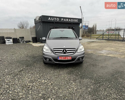 Серый Мерседес Б-класс, объемом двигателя 1.7 л и пробегом 219 тыс. км за 7900 $, фото 8 на Automoto.ua