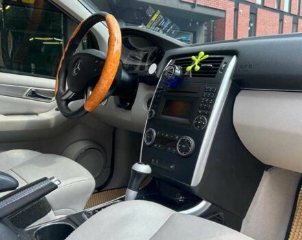 Сірий Мерседес Б-клас, об'ємом двигуна 2 л та пробігом 189 тис. км за 7900 $, фото 14 на Automoto.ua