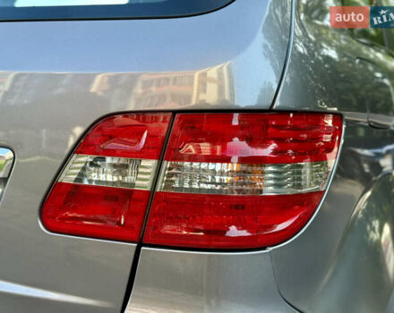 Мерседес Б-класс 2009 в Тернополе на Automoto.ua Серый Мерседес Б-класс, объемом двигателя 1.7 л и пробегом 196 тыс. км за 6800 $, фото 15 на Automoto.ua