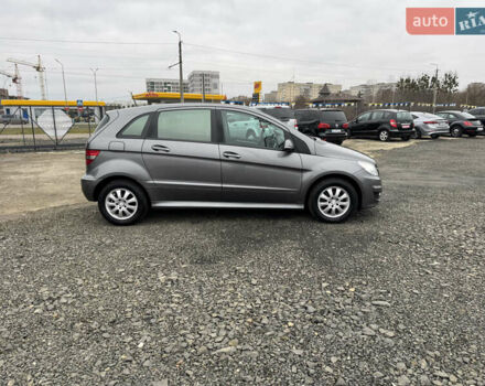 Серый Мерседес Б-класс, объемом двигателя 1.7 л и пробегом 219 тыс. км за 7900 $, фото 6 на Automoto.ua