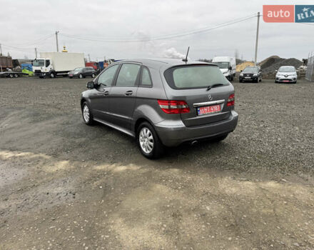 Серый Мерседес Б-класс, объемом двигателя 1.7 л и пробегом 219 тыс. км за 7900 $, фото 2 на Automoto.ua