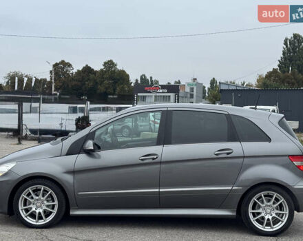 Сірий Мерседес Б-клас, об'ємом двигуна 1.7 л та пробігом 205 тис. км за 9100 $, фото 9 на Automoto.ua