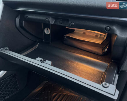 Сірий Мерседес Б-клас, об'ємом двигуна 1.7 л та пробігом 205 тис. км за 9100 $, фото 62 на Automoto.ua