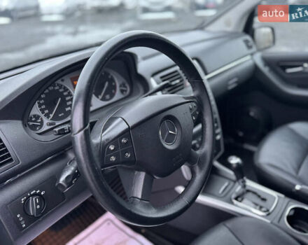 Серый Мерседес Б-класс, объемом двигателя 1.7 л и пробегом 219 тыс. км за 8250 $, фото 19 на Automoto.ua