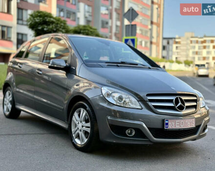 Мерседес Б-класс 2009 в Тернополе на Automoto.ua Серый Мерседес Б-класс, объемом двигателя 1.7 л и пробегом 196 тыс. км за 6800 $, фото 2 на Automoto.ua