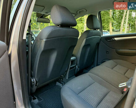 Мерседес Б-класс 2009 в Тернополе на Automoto.ua Серый Мерседес Б-класс, объемом двигателя 1.7 л и пробегом 196 тыс. км за 6800 $, фото 29 на Automoto.ua