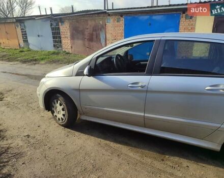Серый Мерседес Б-класс, объемом двигателя 1.5 л и пробегом 208 тыс. км за 4500 $, фото 8 на Automoto.ua