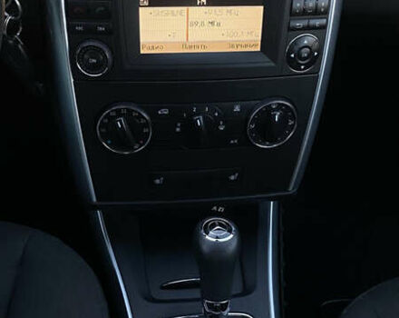 Серый Мерседес Б-класс, объемом двигателя 1.5 л и пробегом 133 тыс. км за 7000 $, фото 26 на Automoto.ua