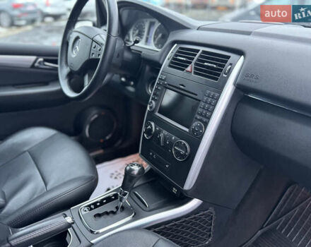 Серый Мерседес Б-класс, объемом двигателя 1.7 л и пробегом 219 тыс. км за 8250 $, фото 29 на Automoto.ua